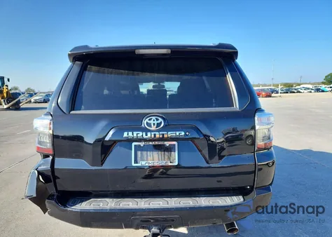 2017 Toyota 4Runner Sr5 z USA, uszkodzony, nr VIN JTEZU5JR5H5155546